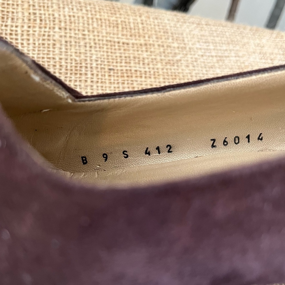 St. John Italian Brown Suede Heels Size 9 - Picture 12 of 12
